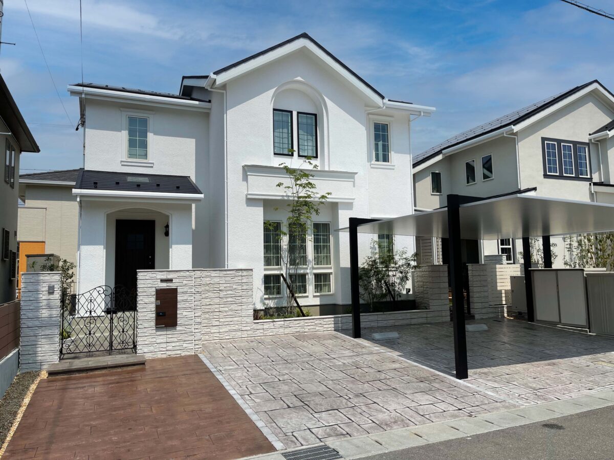 三井ホーム新築戸建住宅　外構工事　スタンプコンクリートを使う