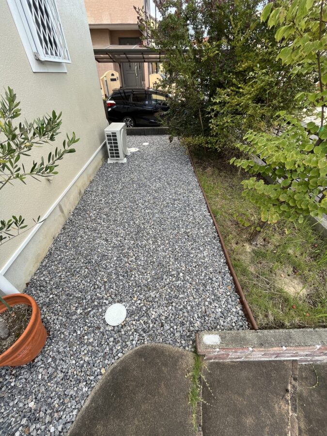 ザバーンの防草シートといなべ砂利で雑草対策は万全