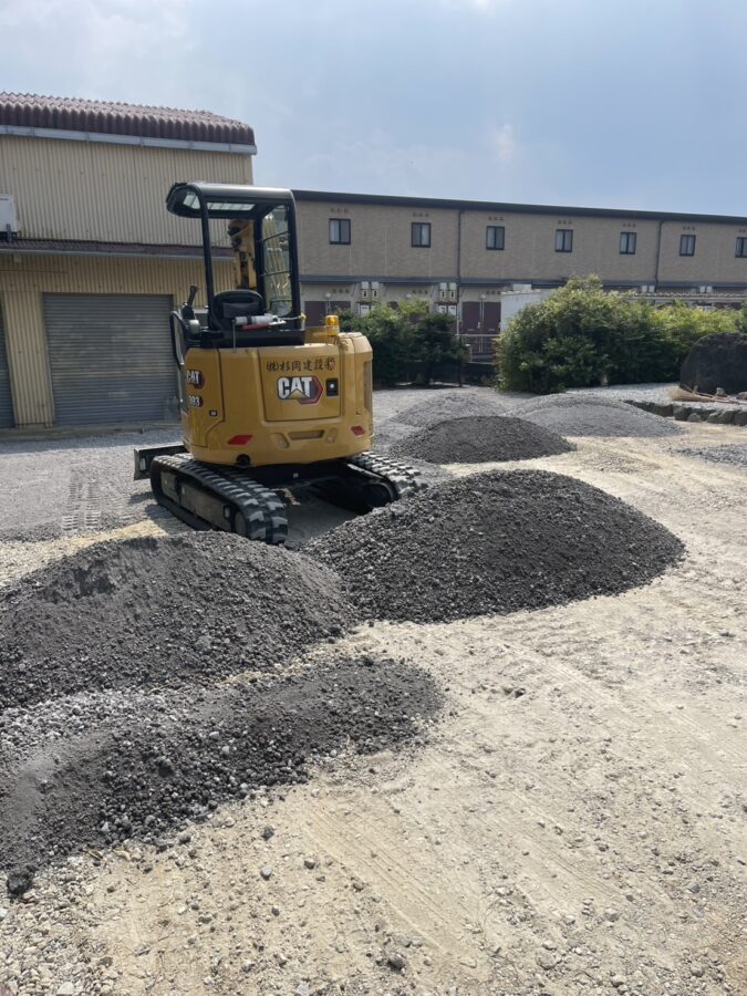 敷き均し完了後の路盤状態